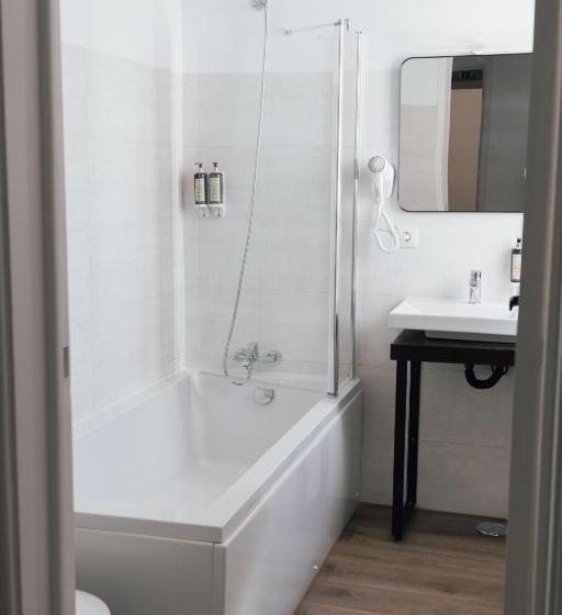 اتاق استاندارد با سرویس بهداشتی مشترک, Dear Faro   Guest House