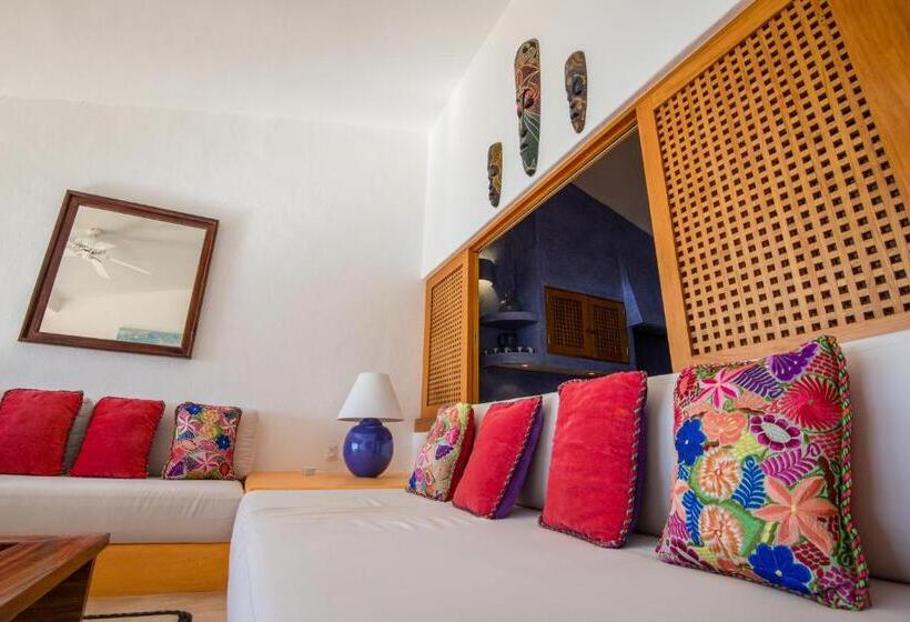 شقة لشخصين مزود بحمام سباحة, Playa Rosa Bungalows Careyes