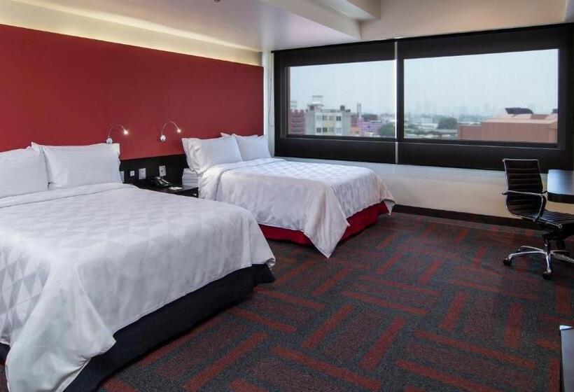 ２ダブルベッドのスタンダードルーム, Holiday Inn Mexico Dali Airport, An Ihg