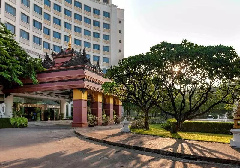 デラックスルーム, Mercure Mandalay Hill Resort