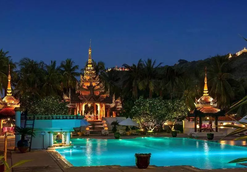 キングサイズベッドのデラックスルーム, Mercure Mandalay Hill Resort