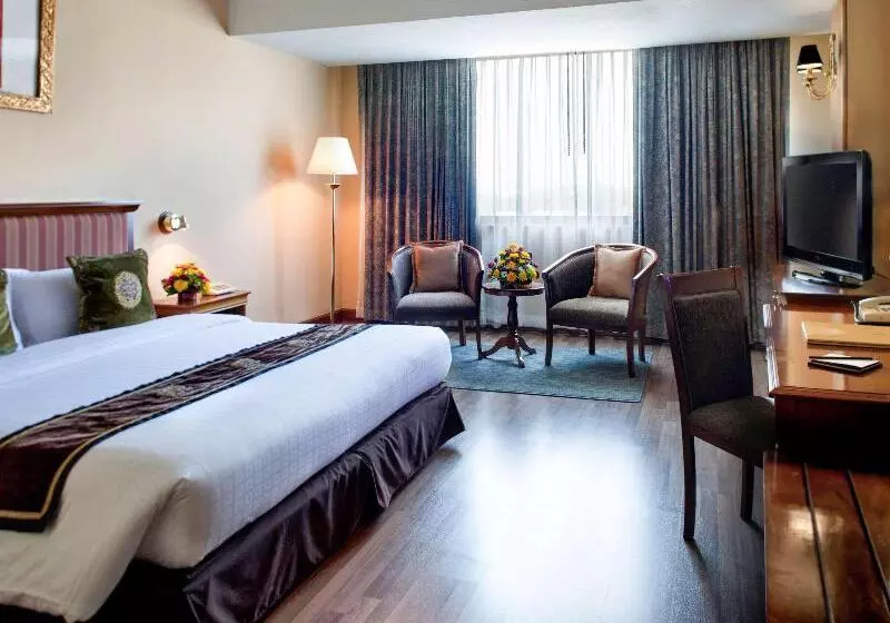 キングサイズベッドのデラックスルーム, Mercure Mandalay Hill Resort