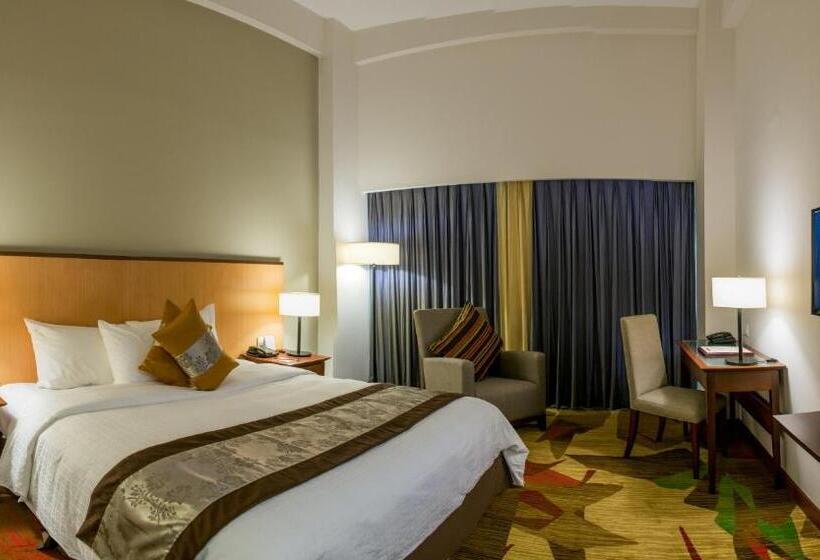 اتاق پرمیوم, Summit Parkview Yangon