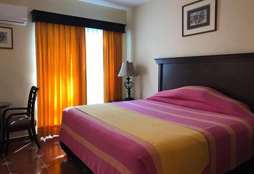 جناح جونيور, Valles