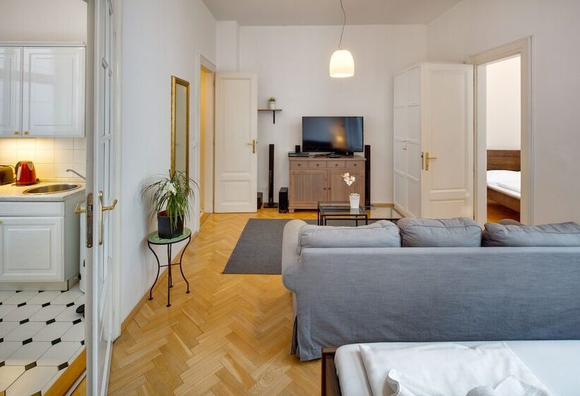 آپارتمان 3 خوابه, Selinor Old Town Apartments