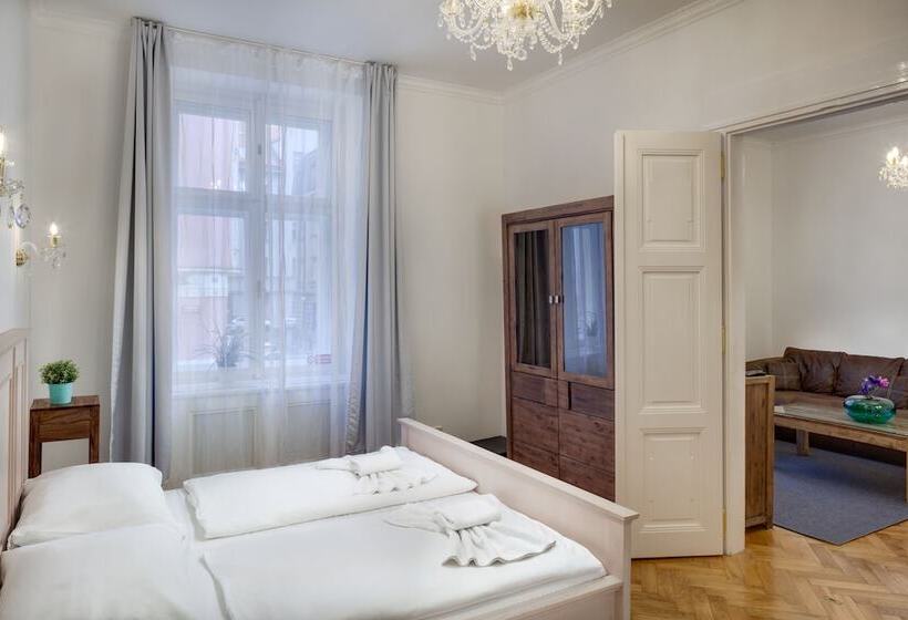 آپارتمان 3 خوابه, Selinor Old Town Apartments