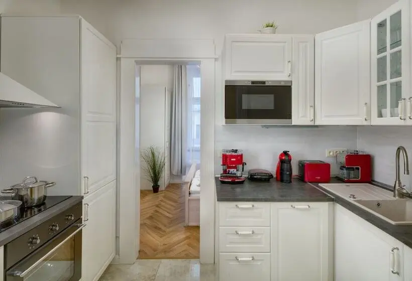 Standard-studio, Selinor Old Town Apartments