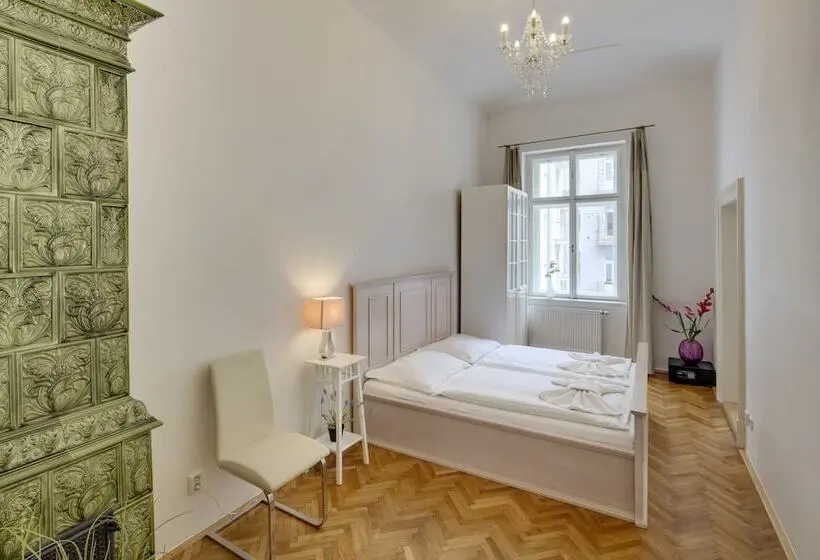Huoneisto 3 Makuuhuonetta, Selinor Old Town Apartments
