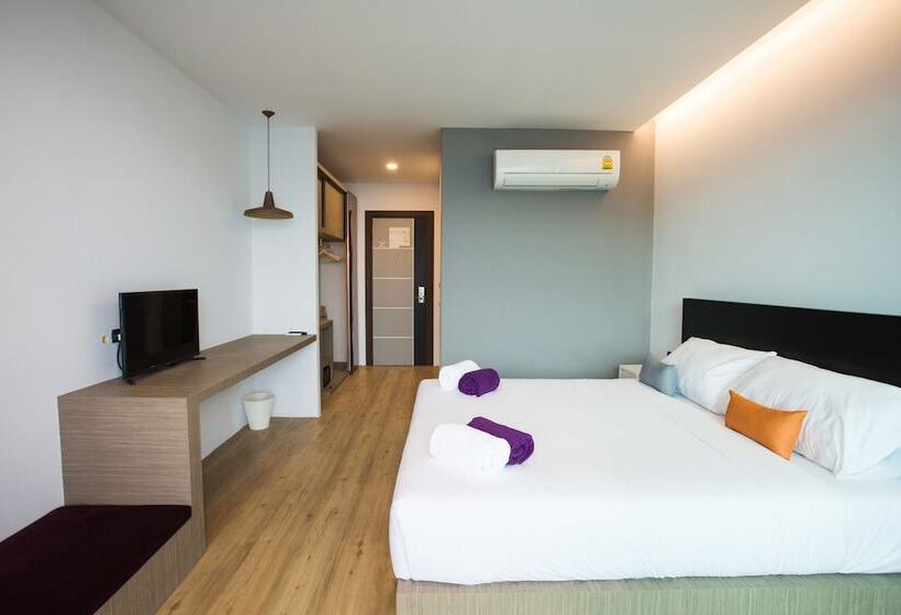 اتاق لوکس با چشم‌انداز استخر, Chaweng Villawee Hotel   Sha Plus