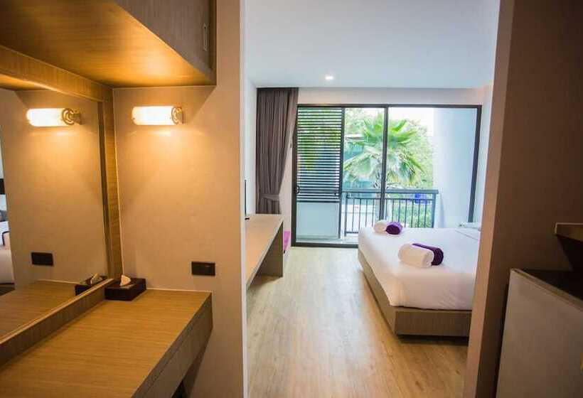 اتاق لوکس با چشم‌انداز استخر, Chaweng Villawee Hotel   Sha Plus