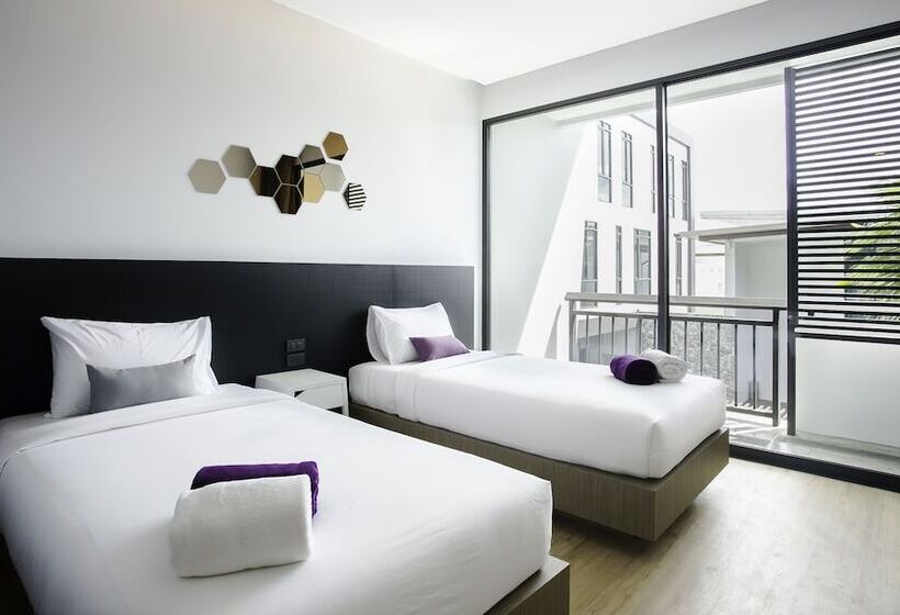 اتاق لوکس با چشم‌انداز استخر, Chaweng Villawee Hotel   Sha Plus