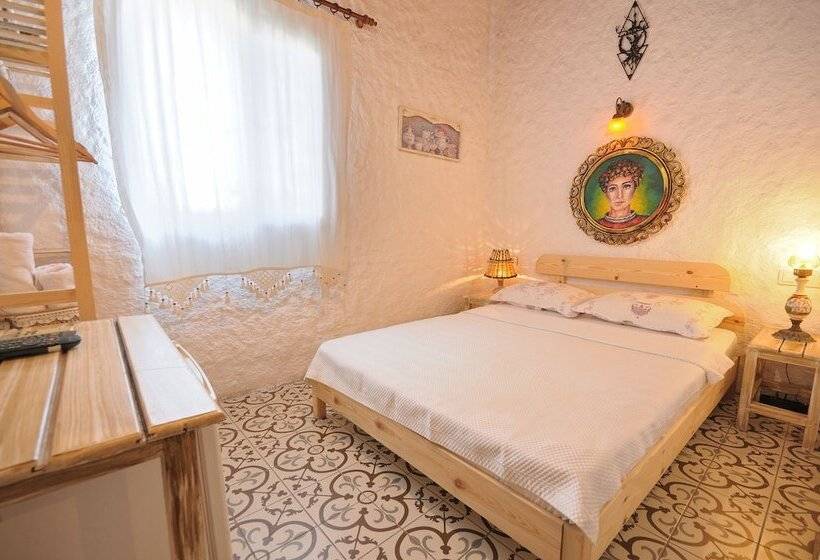 חדר סטנדרט, Afet Hanim Konagi