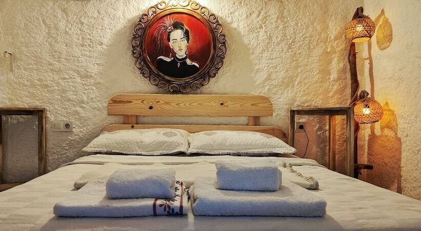 חדר סטנדרט, Afet Hanim Konagi