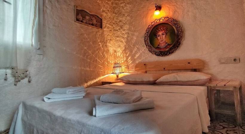 חדר סטנדרט, Afet Hanim Konagi