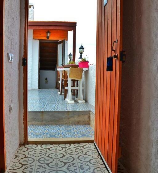 חדר סטנדרט, Afet Hanim Konagi