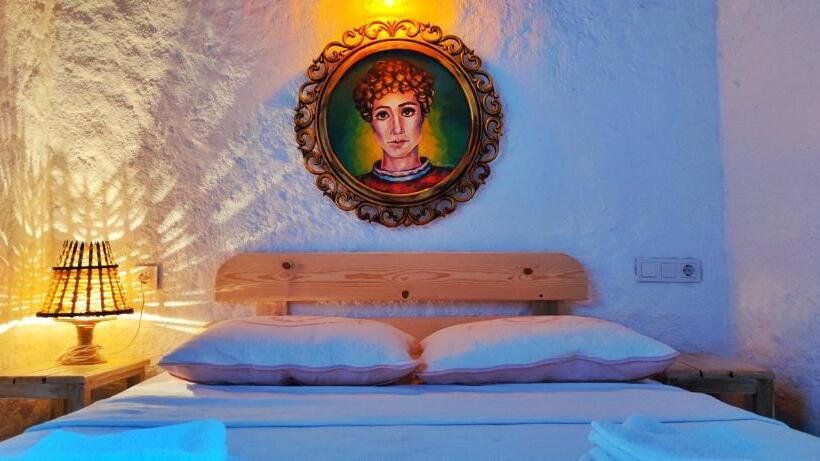 חדר סטנדרט, Afet Hanim Konagi