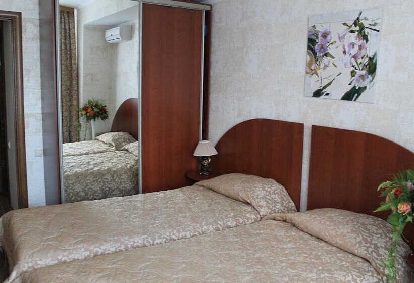 スタンダードルーム, Troparevo