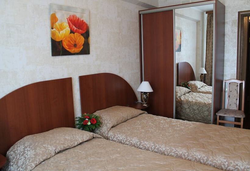 スタンダードルーム, Troparevo