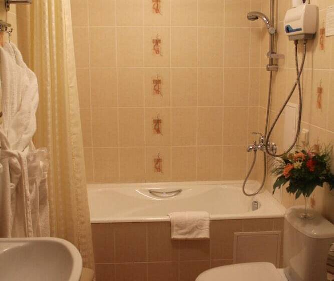 スタンダードスタジオ, Troparevo