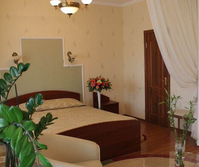 スタンダードスタジオ, Troparevo