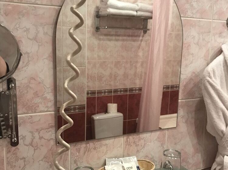 スイート, Troparevo