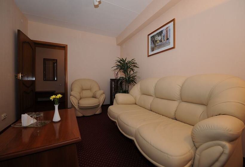 スイート, Troparevo