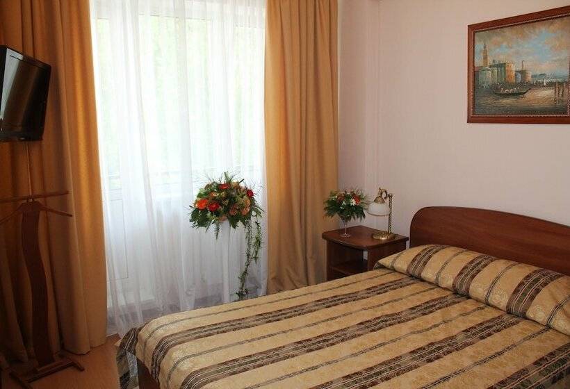 スイート, Troparevo