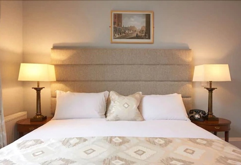 高级大房间, Gardiner Lodge