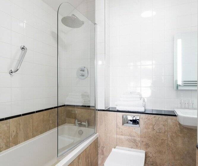 高级大房间, Gardiner Lodge