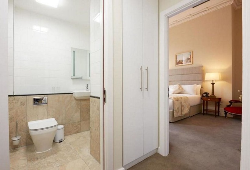 高级大房间, Gardiner Lodge