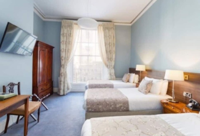 标准三人间, Gardiner Lodge