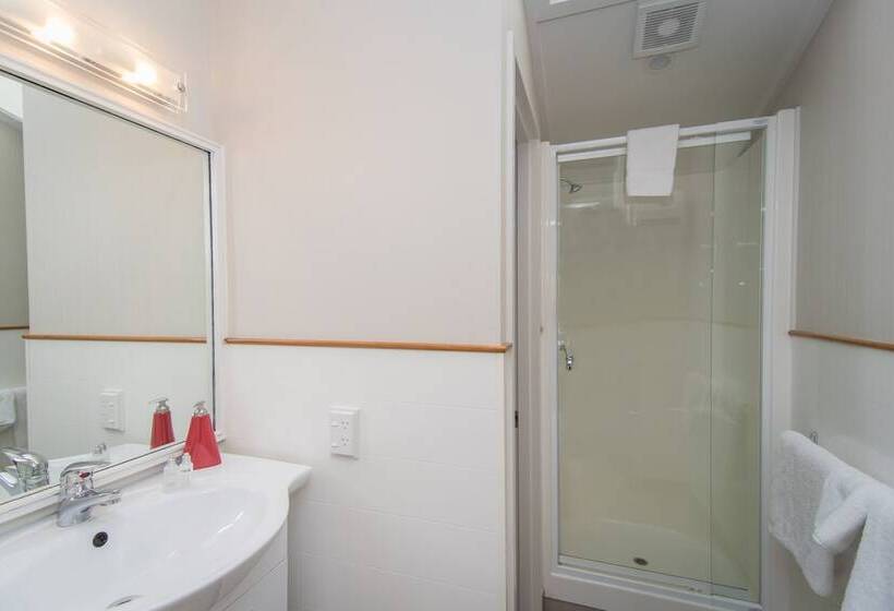 דירת חדר סופריור, Cedar Lodge Motel