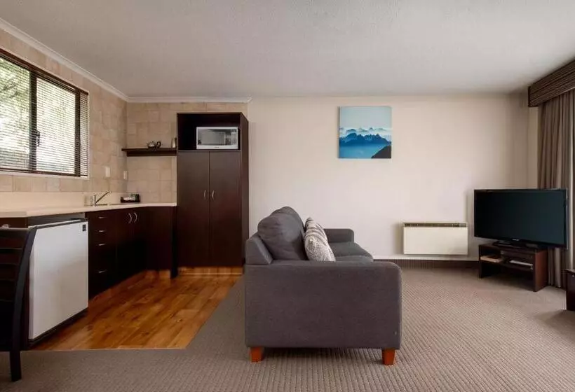 Huoneisto 1 Makuuhuone, Ashford Motor Lodge
