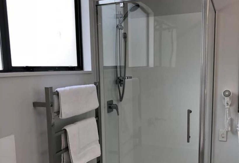 スイート, Durham Court Motor Inn