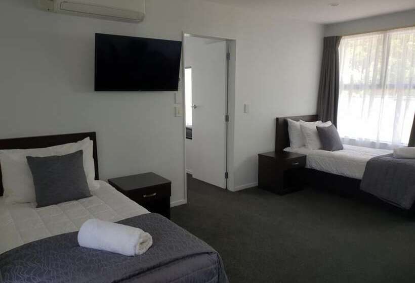 スイート（家族用）, Durham Court Motor Inn