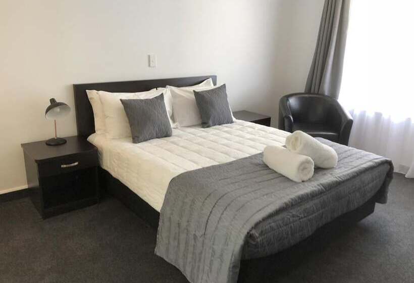 スイート（家族用）, Durham Court Motor Inn