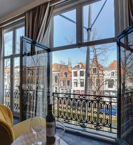 اتاق استاندارد با چشمانداز, Royal Bridges