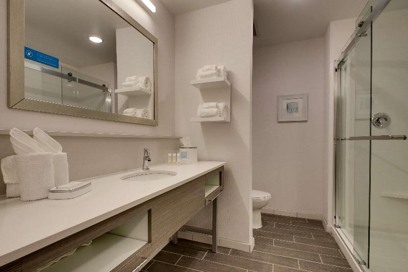 اتاق استاندارد یک نفره, New Guangzhou Guest House