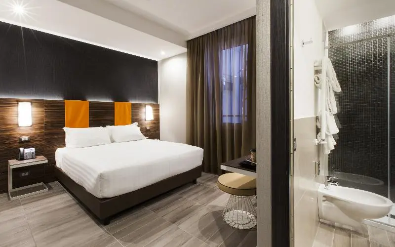 اتاق خانوادگی, New Guangzhou Guest House