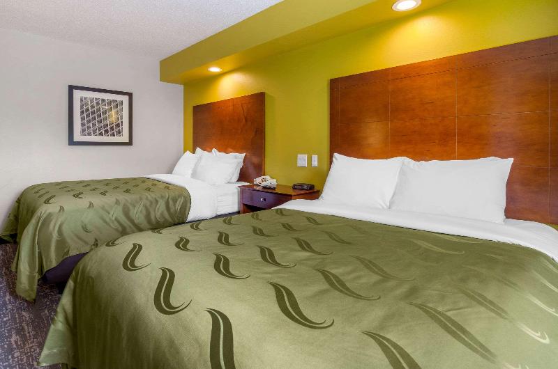 تختخواب در اتاق مشترک, New Guangzhou Guest House