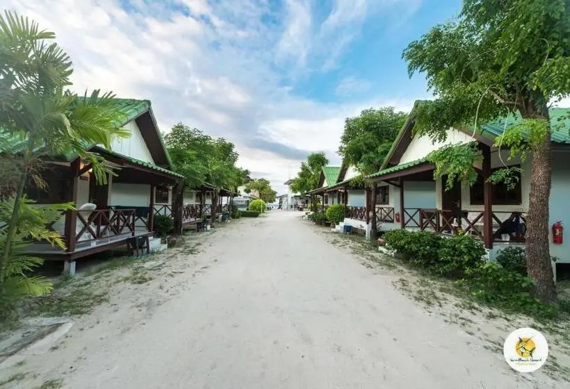 キングサイズベッドのデラックスルーム, Varin Beach Resort