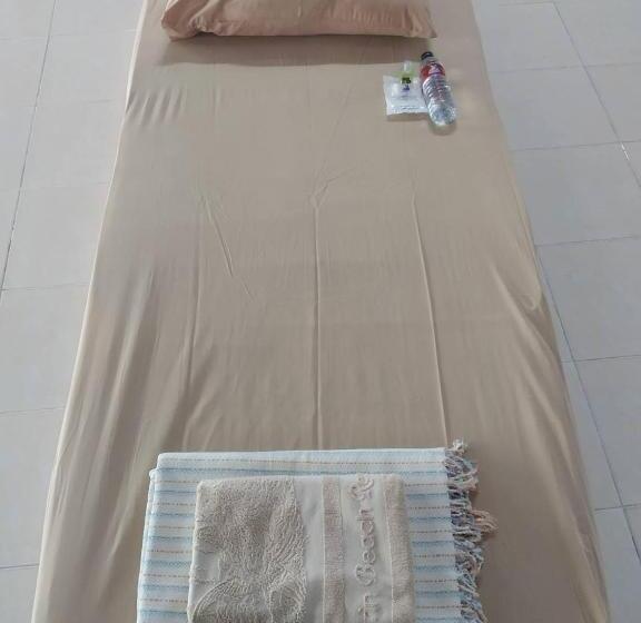 스탠다드 룸 킹사이즈 침대, Varin Beach Resort