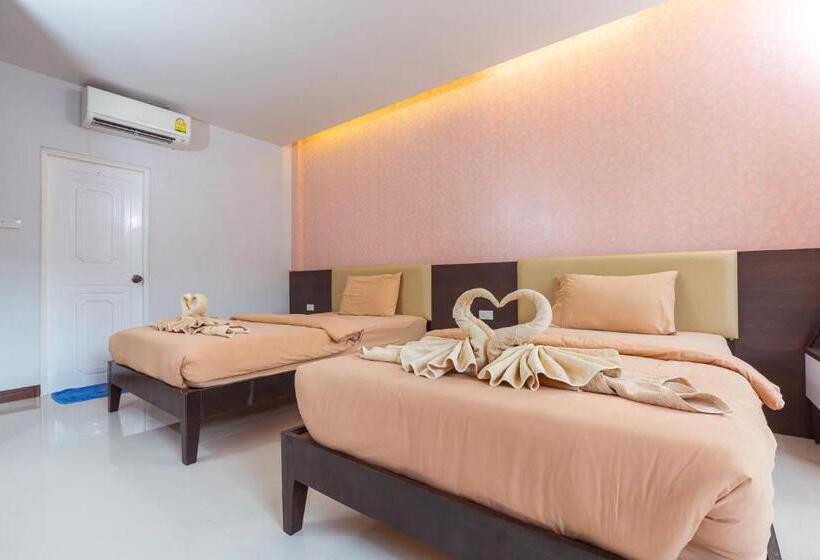 스탠다드 룸 킹사이즈 침대, Varin Beach Resort