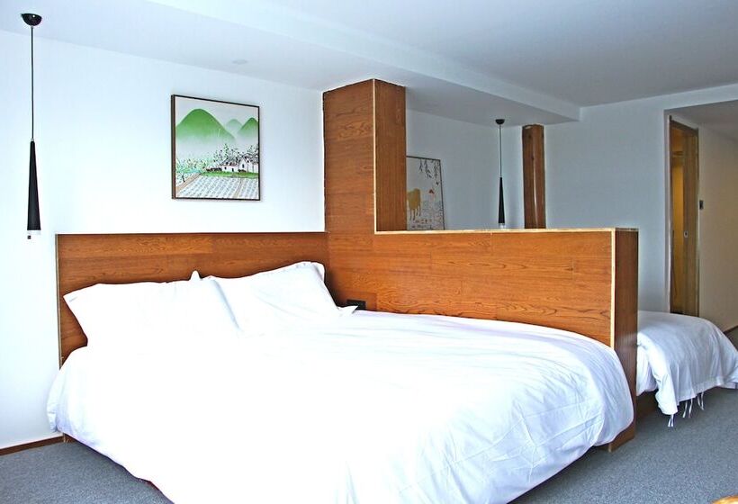 Трехместный Номер Deluxe, Greenforest Lodge