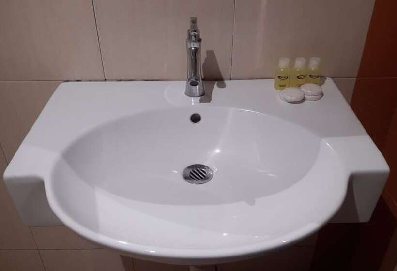 スタンダードルーム, Baron Waterfront