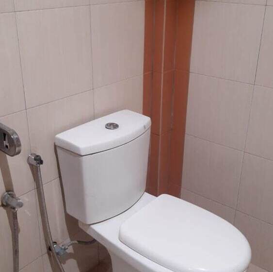 スタンダード4人部屋, Baron Waterfront