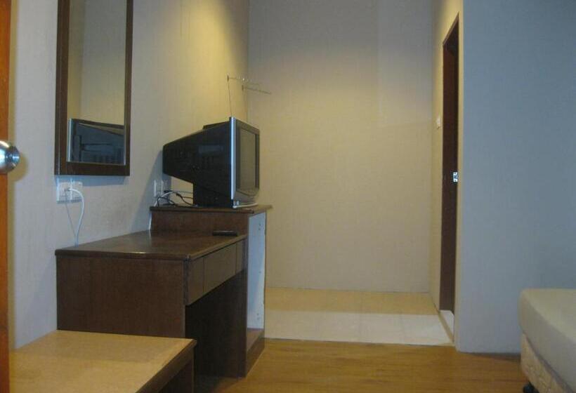 スタンダードトリプルルーム, Baron Waterfront