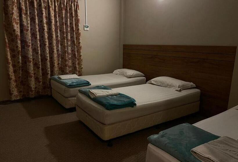 スタンダードトリプルルーム, Baron Waterfront