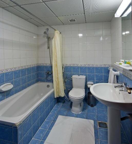 חדר סטנדרט לארבעה, Diyar Al Nakheel