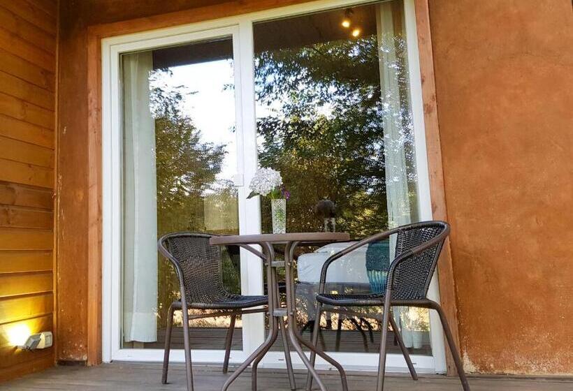 سوییت جونیور, Elementos Eco Lodge